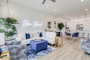 Apartment (2 Bedrooms) | Interior - Retro Retreat TC 8102 (Port Aransas)