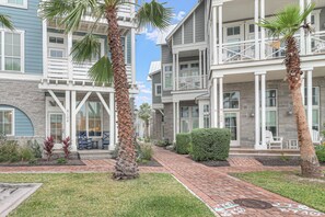 Apartment (3 Bedrooms) | Interior - Don't Worry, Beach Happy TC 8104 (Port Aransas)