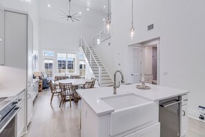 Apartment (3 Bedrooms) | Interior - Sandcastle TC 8303 (Port Aransas)