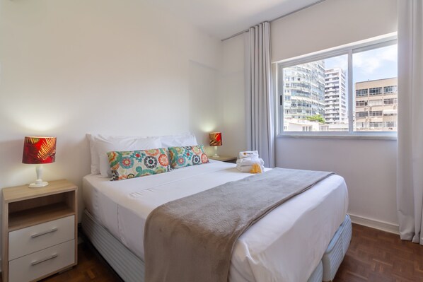 2 habitaciones, tabla de planchar con plancha y wifi gratis 