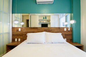 1 bedroom, iron/ironing board, free WiFi, bed sheets - Side sea view, 3min from the beach | PJ204 (Rio de Janeiro)