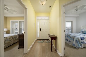 3 chambres, fer et planche à repasser, Wi-Fi gratuit, draps fournis
