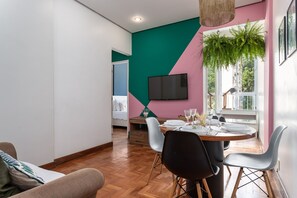 Dining - 6 minutes from Copacabana beach | RDL1112 (Rio de Janeiro)