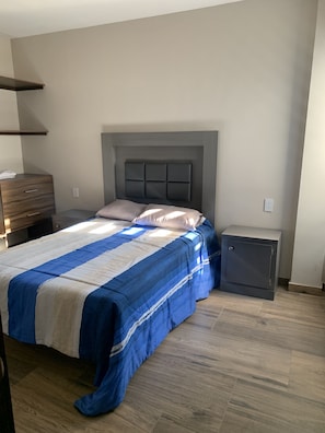 1 bedroom, WiFi, bed sheets