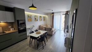 Apartment, 1 Bedroom, Balcony | Private kitchen