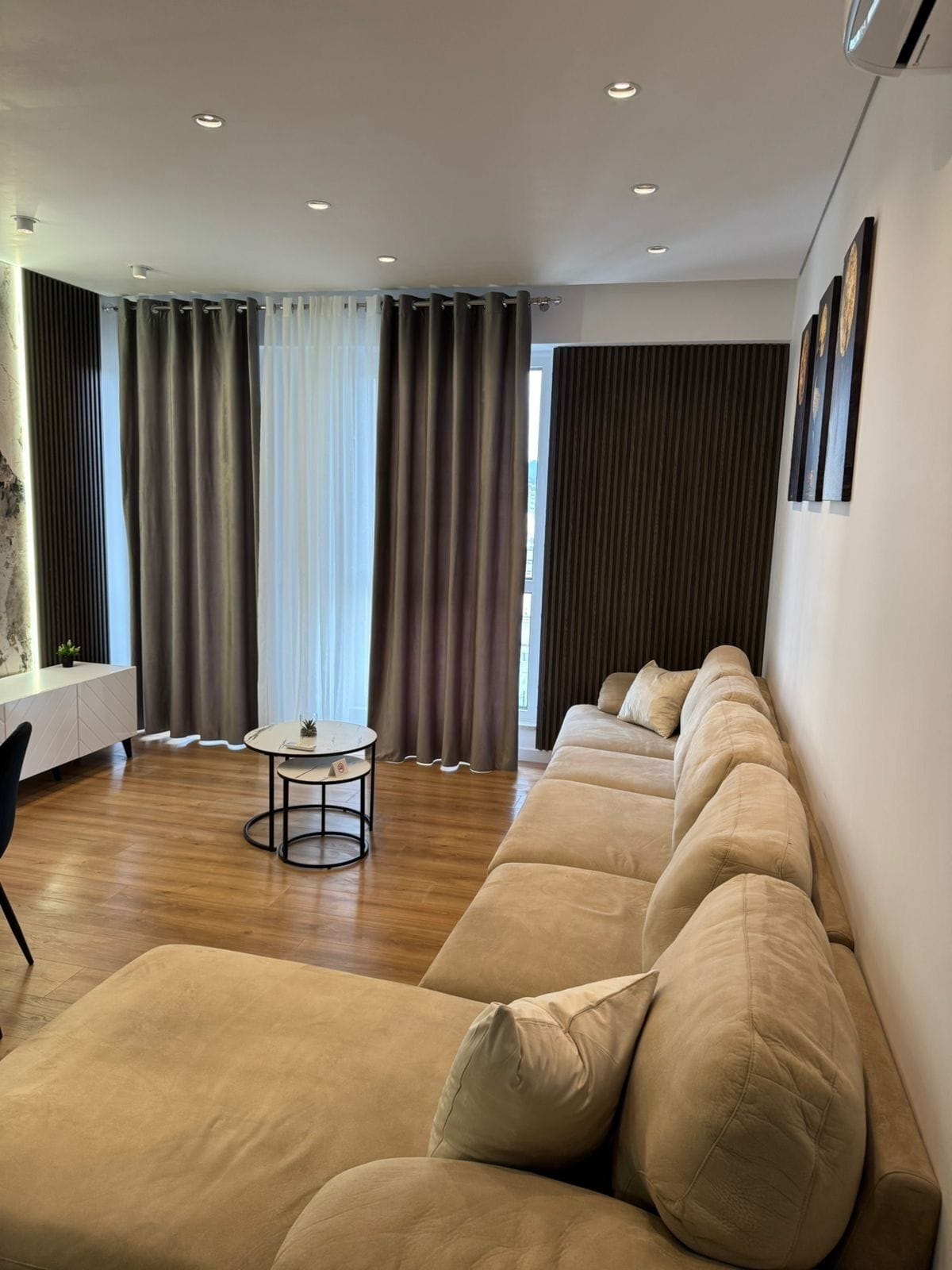 Deluxe Apartment | Living area | 42-inch Smart TV with cable channels