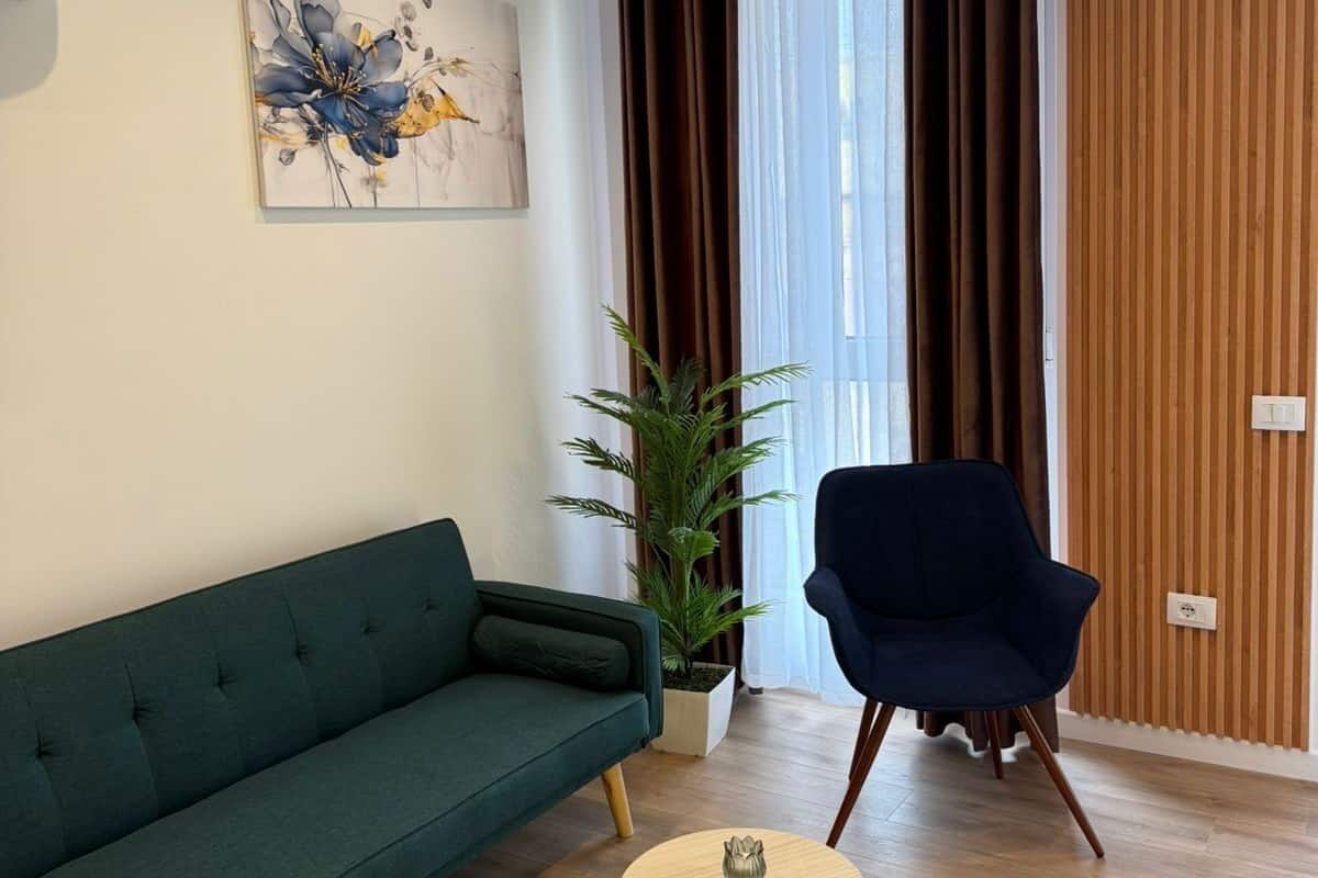 Apartment, 2 Bedrooms, Garden View | Living area | 42-inch Smart TV with cable channels