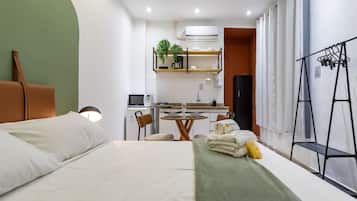 Ferros/tábuas de passar roupa, Wi-Fi de cortesia, roupa de cama