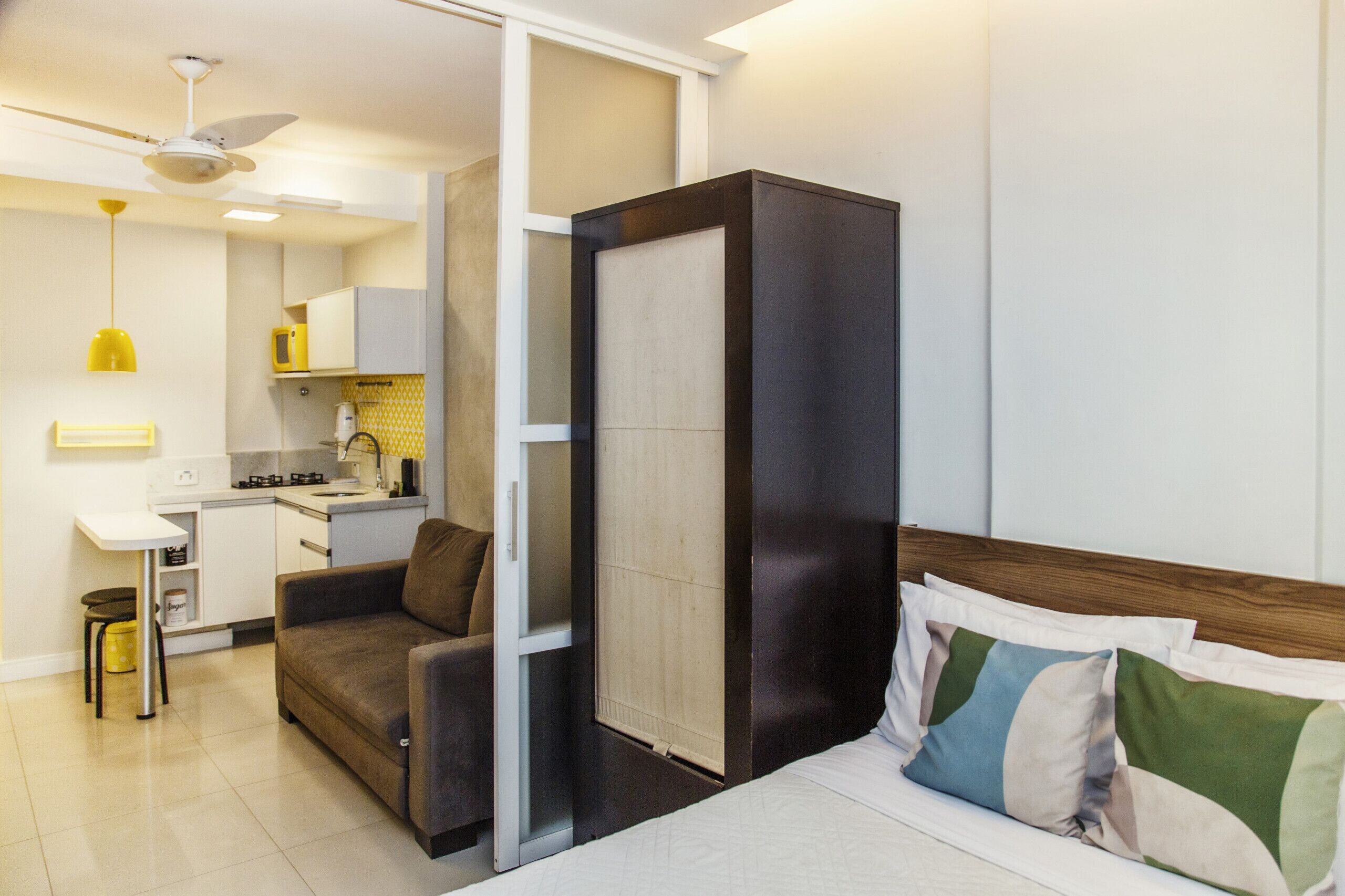 1 chambre, fer et planche à repasser, Wi-Fi gratuit, draps fournis