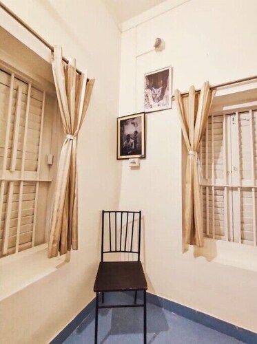 'The Calcutta Stay' traditional Service apartment