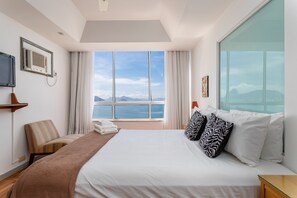 4 bedrooms, desk, iron/ironing board, free WiFi