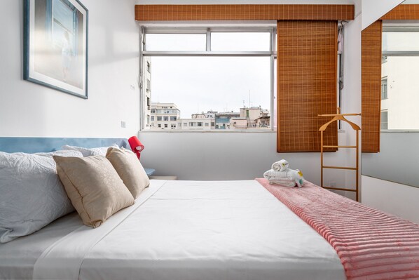 2 chambres, fer et planche à repasser, Wi-Fi gratuit, draps fournis