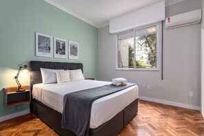 2 Schlafzimmer, Bügeleisen/Bügelbrett, Reisekinderbett, kostenloses WLAN