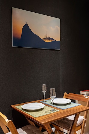 Dining - House 6 minutes from Ipanema beach | NS101 (Rio de Janeiro)