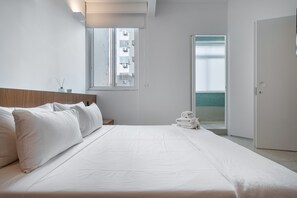 2 slaapkamers, een strijkplank/strijkijzer, reisbedje, gratis wifi