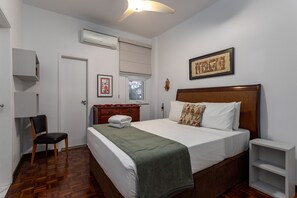 2 chambres, fer et planche à repasser, lit parapluie, Wi-Fi gratuit