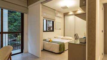 2 quartos, berço de viagem, Wi-Fi de cortesia, roupa de cama