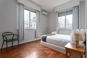 3 chambres, lit parapluie, Wi-Fi gratuit, draps fournis