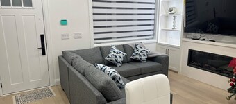 Charming 3-bedroom house with WiFi and AC in delightful Vancouver