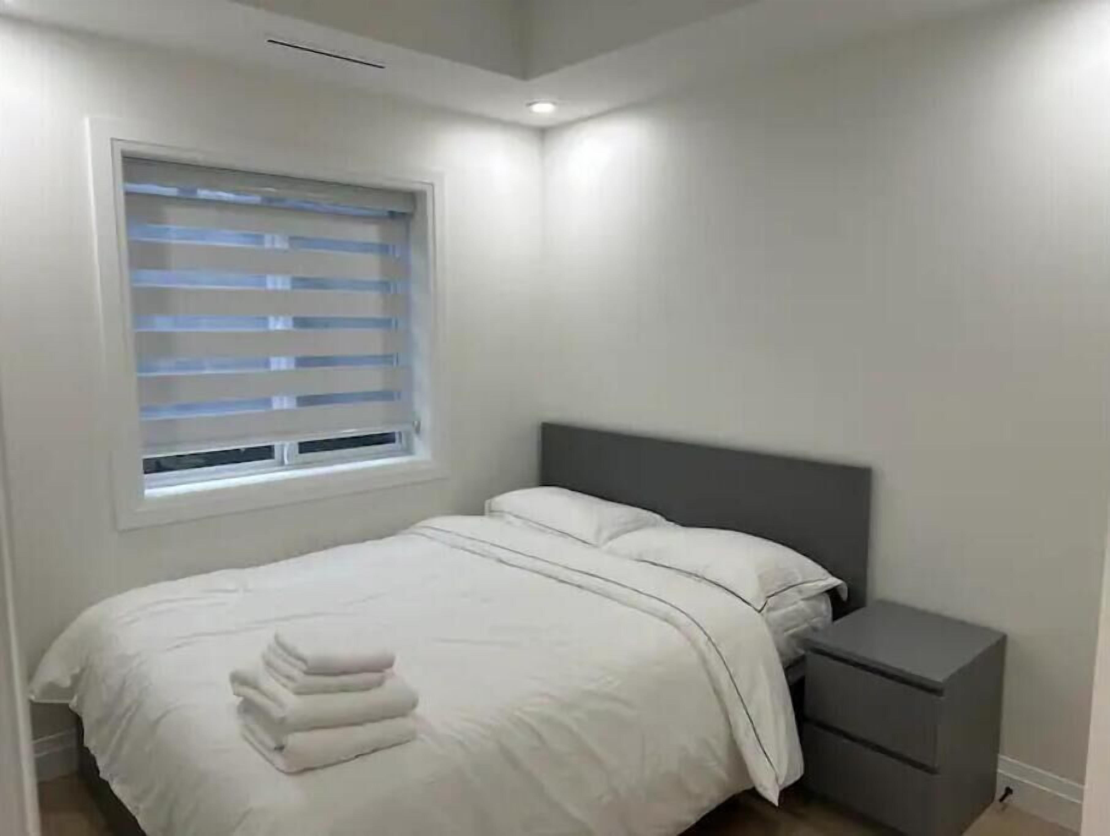 3 chambres, fer et planche à repasser, Wi-Fi gratuit, draps fournis