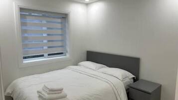 3 chambres, fer et planche à repasser, Wi-Fi gratuit, draps fournis