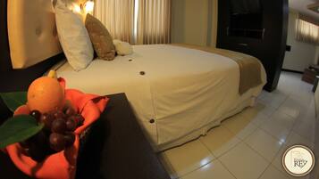 Romantic Room, Mixed Dorm