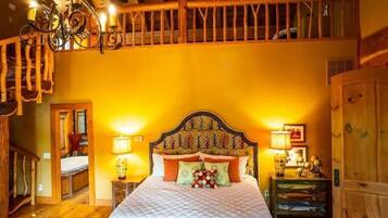 4 bedrooms, desk, iron/ironing board, WiFi