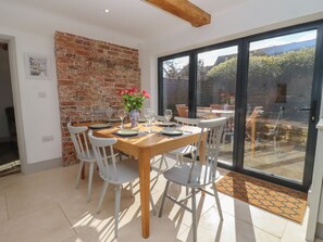 Dining - Blossom Cottage (Chipping Campden)