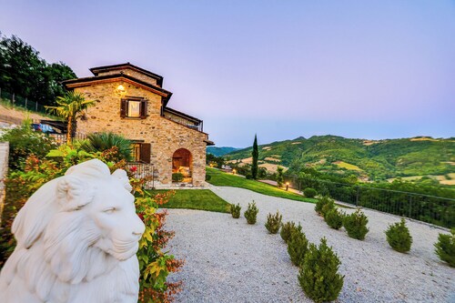 Villa Destino, Luxury Italian Villa in Umbria