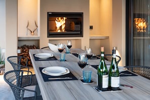 Dining - Villa Impala: Luxury vacation home in South African bush (Hoedspruit)