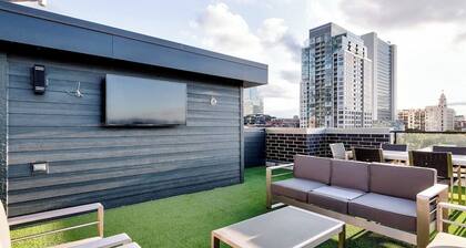 2 Newly Built Luxury Condos with Private Roofdeck!