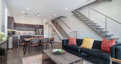 2 Newly Built Luxury Condos with Private Roofdeck!