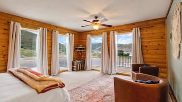 5 soveværelser, skrivebord, strygejern/strygebræt, weekendseng