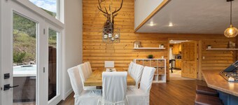 Newly listed - Mountain Escape: Mt Timp & Lake Views, Sauna, Hot Tub 5BR/4BA