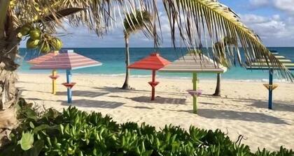 New Listing! Cozy Coastal Studio at Coral Beach, Freeport