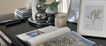 Gorgeous and cozy 3 bedroom apartment near all amenities.