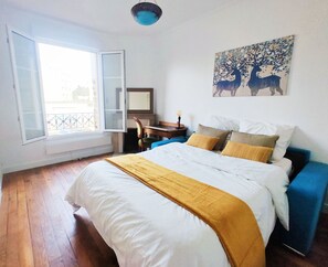 5 habitaciones, tabla de planchar con plancha y wifi gratis 