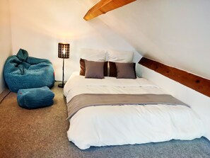 5 habitaciones, tabla de planchar con plancha y wifi gratis