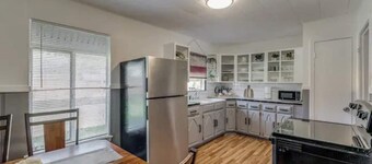 Cozy Home in the heart of San Antonio.