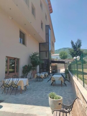 Exterior - Hotel Ristorante Caligiuri (Decollatura)