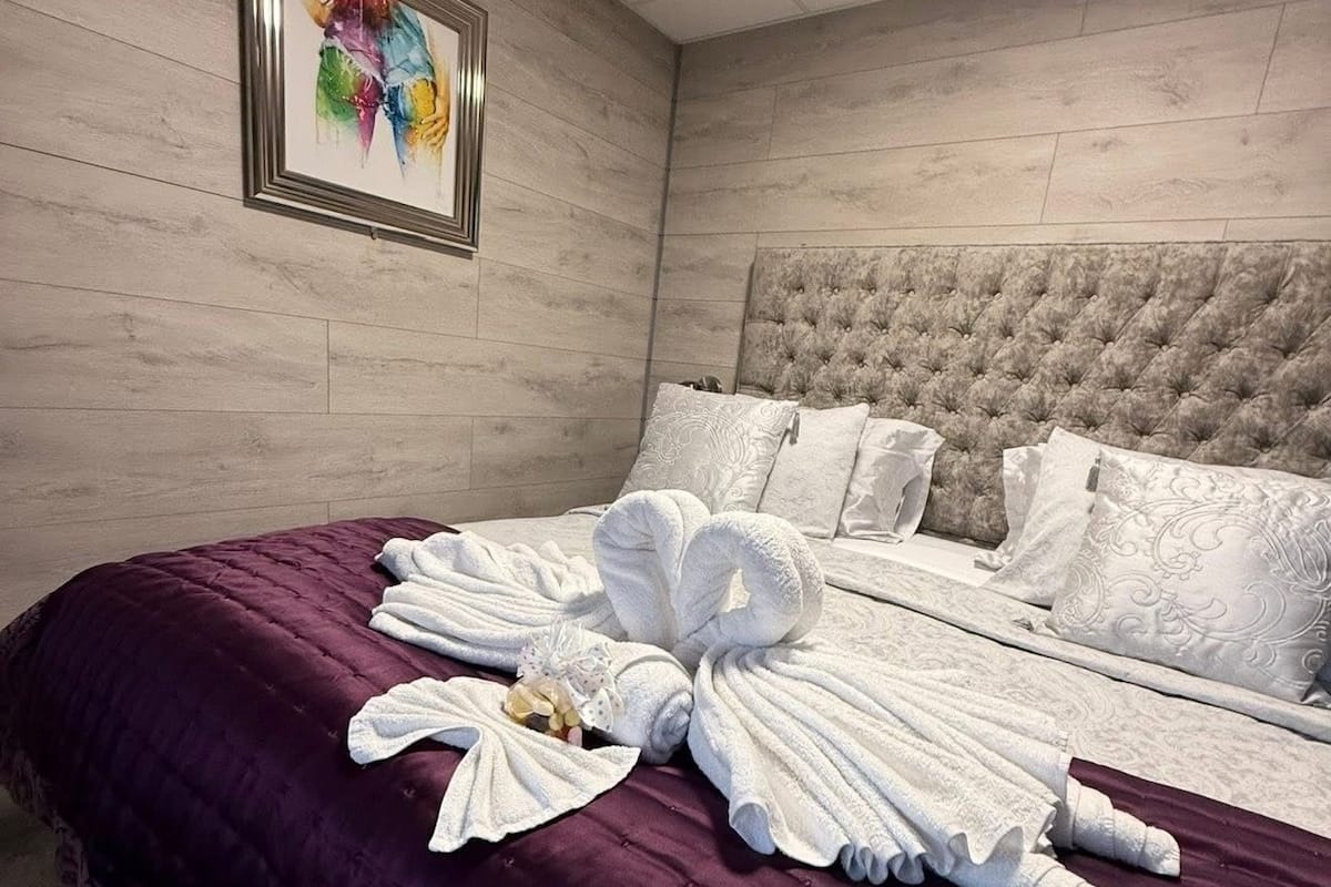 Quarto casal superluxo, vista para o mar | Cofres nos quartos, ferros/tábuas de passar roupa