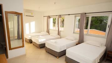 Firemannsrom – standard | Skrivebord, lydisolert, wi-fi (inkludert) og sengetøy