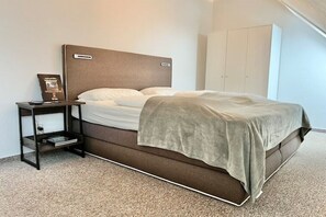 2 chambres, bureau, fer et planche à repasser, Wi-Fi gratuit