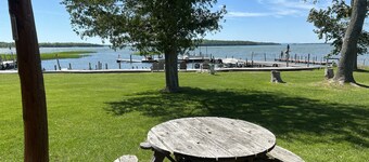 Papins Resort Cabin #1