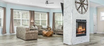 Stunning Lakefront Home w/ Deck & Game Room