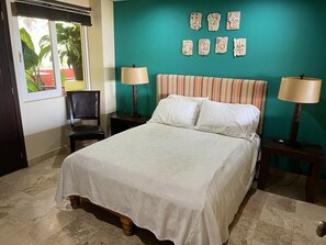 2 sovrum, strykjärn/strykbräda, wi-fi och sängkläder