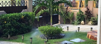 Spacious 5-bedroom house in tranquil Montego Bay with AC, WiFi