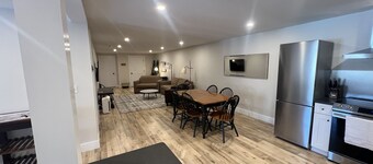 Renovated 2‑Bed Apt w/ EV Charger, Wi‑Fi & Private Patio — 1 mi to Stowe Village