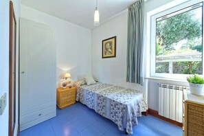 2 Schlafzimmer, Reisekinderbett, WLAN
