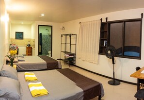 Maya Doble Starlink Cocina playa 80 m | Pillowtop beds, laptop workspace, free WiFi
